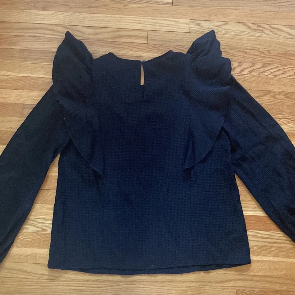 Madewell Ruffle Top - Picture 5 of 9